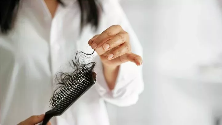 Natürliche Mittel gegen Haarausfall