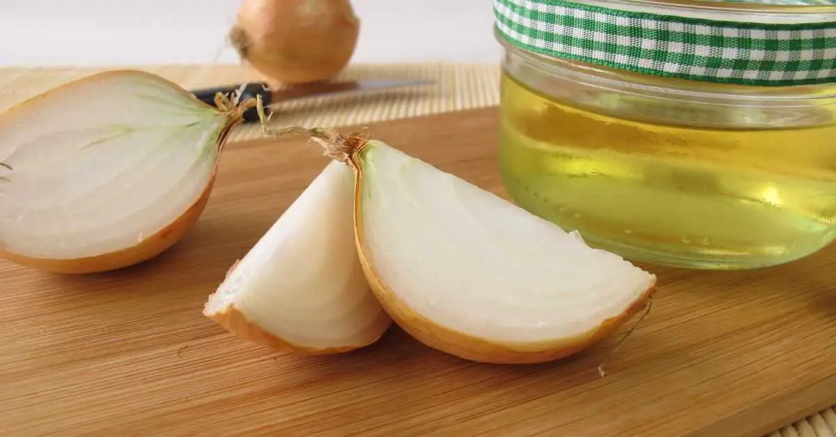 Die faszinierende Wirkung des Zucker-Zwiebel-Hausmittels gegen Erkältungen und Husten: Eine natürliche Lösung aus der Schatzkiste der alten Weisheit
